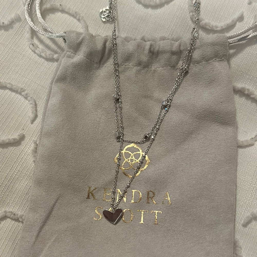 silver kendra scott multi strand heart necklace!
